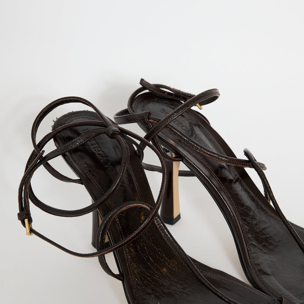 
            
                Load image into Gallery viewer, Bottega Veneta Strappi Sandals Sz 39
            
        