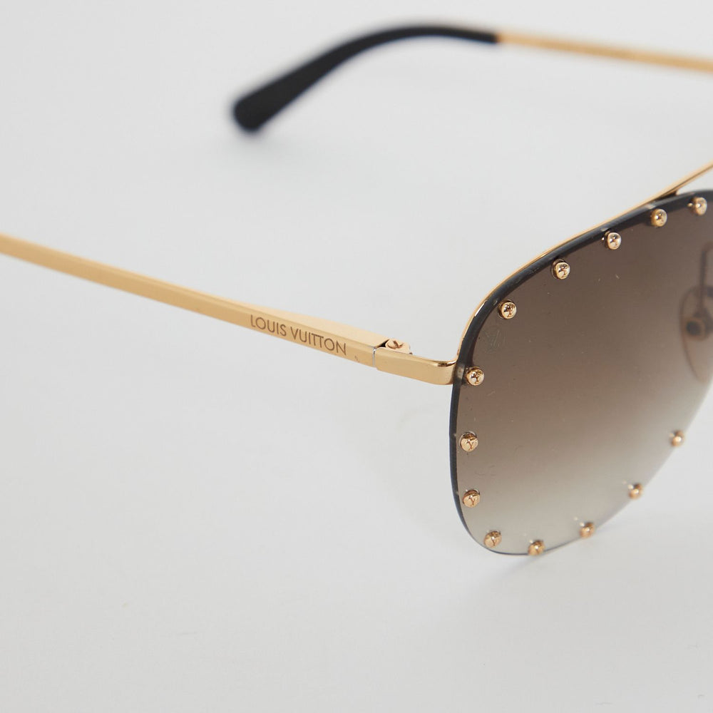 
            
                Load image into Gallery viewer, Louis Vuitton Sunglasses
            
        