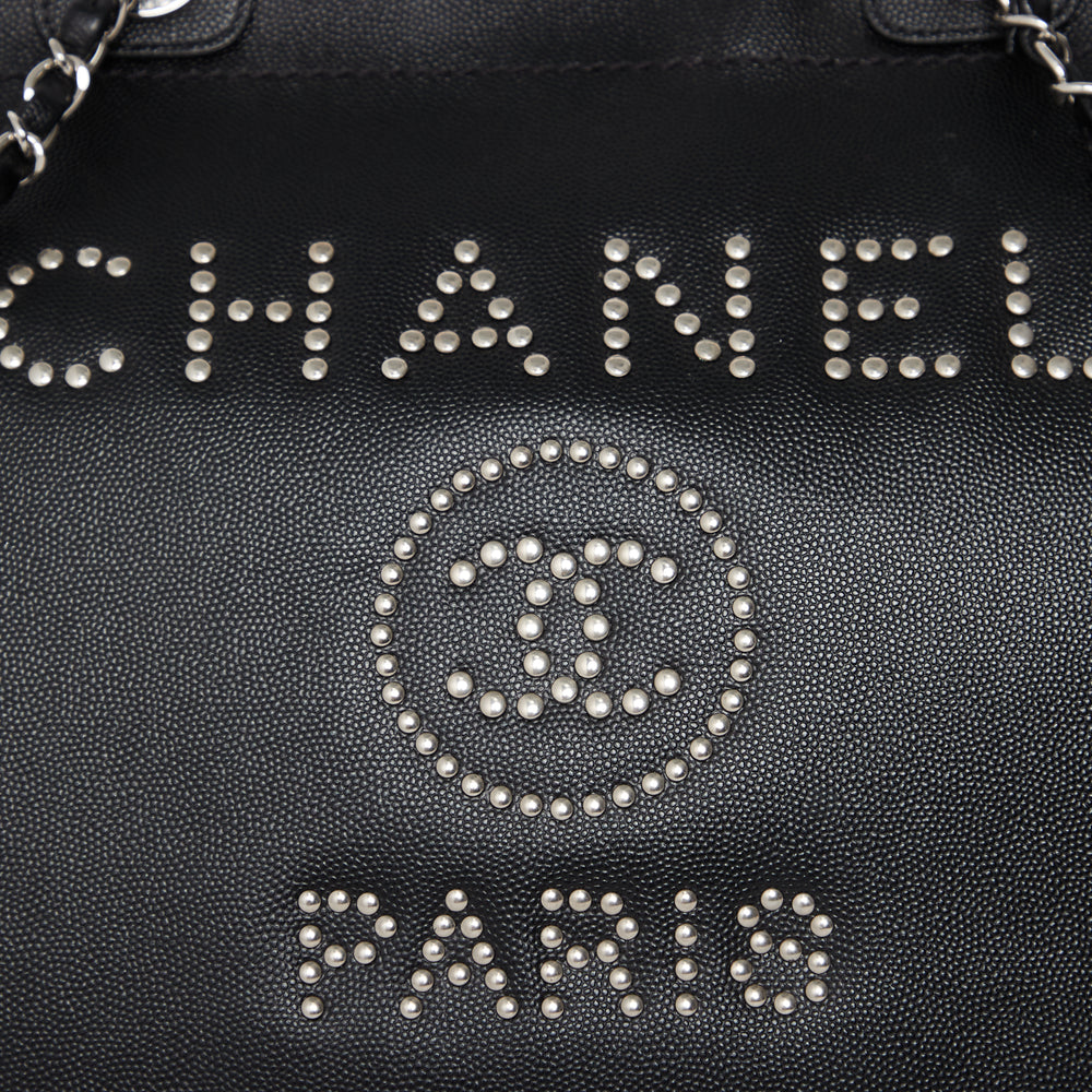 
            
                Load image into Gallery viewer, Chanel Deauville Tote
            
        