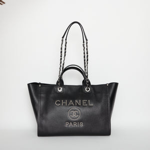 
            
                Load image into Gallery viewer, Chanel Deauville Tote
            
        