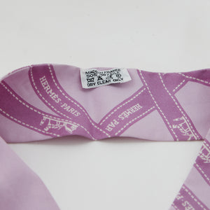 
            
                Load image into Gallery viewer, Hermes Silk &amp;quot;Medor Bolduc Twilly Hermes Purple Silk Twilly&amp;quot;
            
        