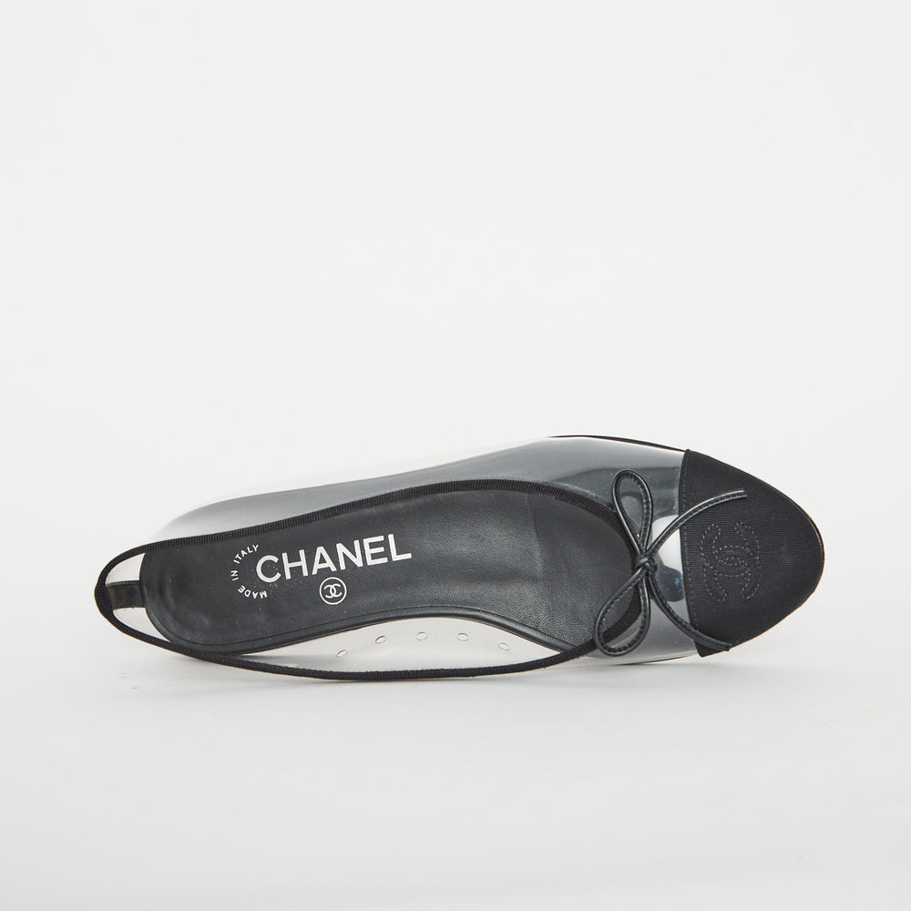 
            
                Load image into Gallery viewer, Chanel ballet flats Sz 38c
            
        