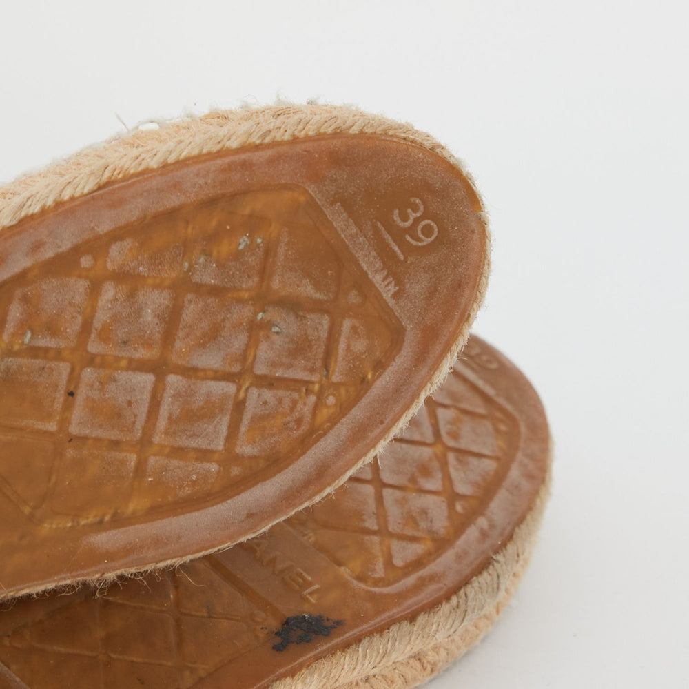 
            
                Load image into Gallery viewer, Chanel Espadrille Sz 39
            
        