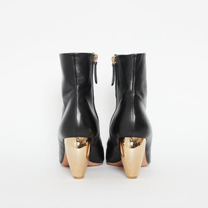 
            
                Load image into Gallery viewer, Valentino Ankle Boots Sz 40
            
        